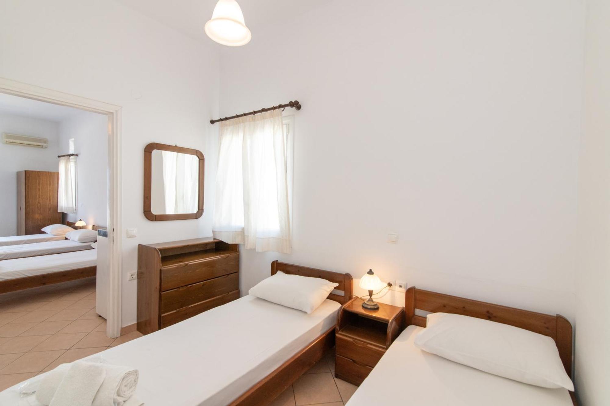 Esperides Apartment Tinos Exterior photo